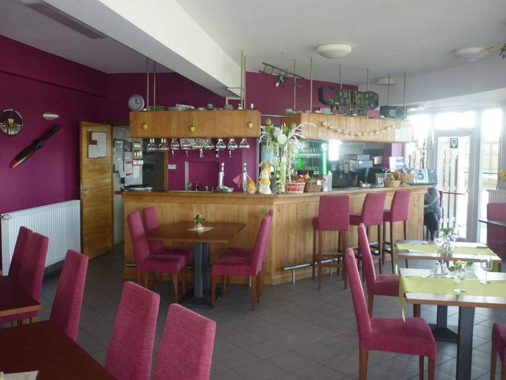 Hotel Les 100 Ciels Saint-Hubert Εξωτερικό φωτογραφία