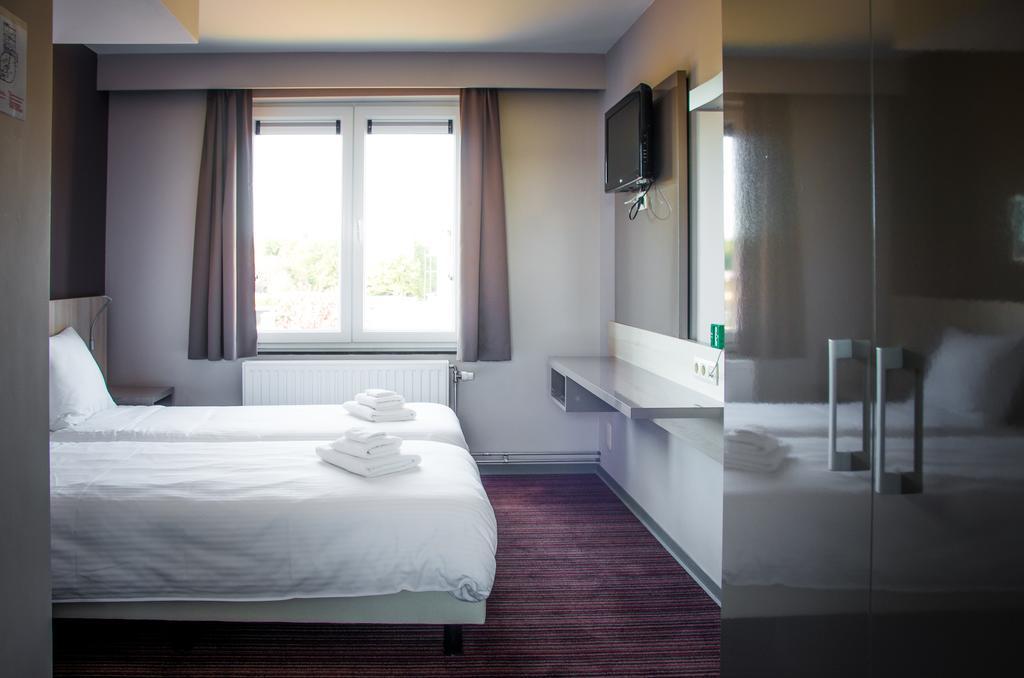 Hotel Les 100 Ciels Saint-Hubert Εξωτερικό φωτογραφία