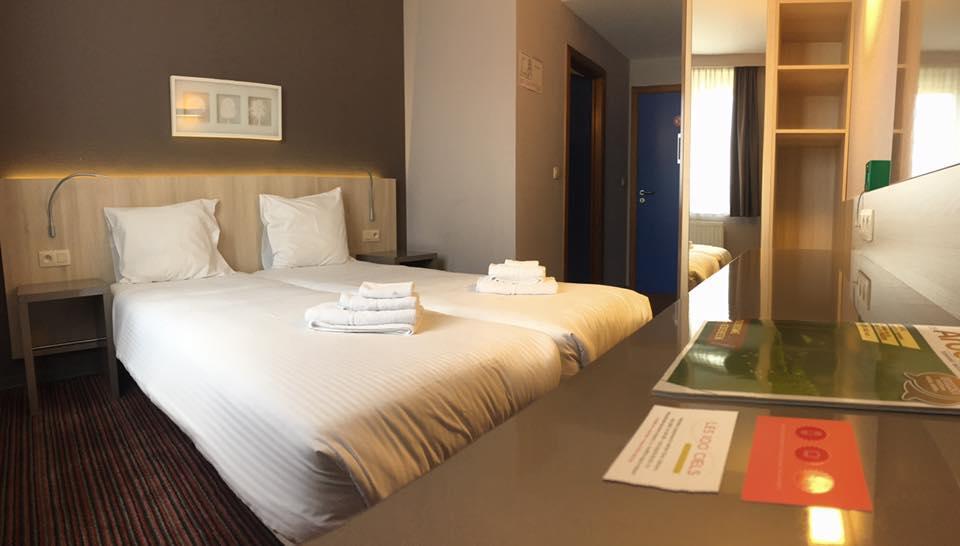 Hotel Les 100 Ciels Saint-Hubert Εξωτερικό φωτογραφία